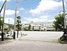 周辺：百合台小学校（663m）