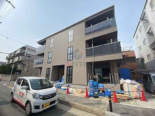 Shamaison NOVARCA ｜大阪府豊中市服部豊町1丁目(賃貸マンション1LDK・2階・52.11㎡)の写真 その1