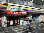 ミニストップ柏里二丁目店 198m