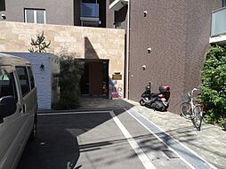 4 / 4