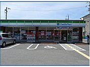 ファミリーマート茨木太田二丁目店 396m