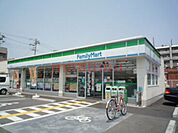 ファミリーマート佐井寺南が丘店 658m