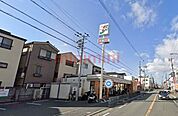 セブンイレブン高槻栄町店 257m