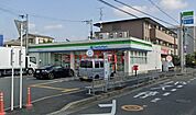 ファミリーマート高槻宮田町二丁目店 316m