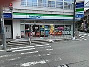 ファミリーマート茨木竹橋町店 112m