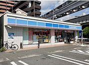 ローソン沢良宜西一丁目店 233m