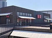 ユニクロ吹田グリーンプレイス店 1217m