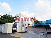 高槻市立如是中学校 1074m