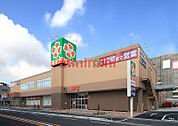 ライフ岸部店 451m