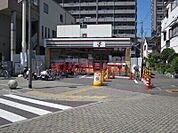 セブンイレブン吹田片山1丁目店 81m