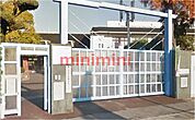 高槻市立桃園小学校 516m