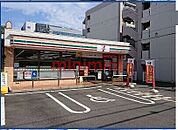 セブンイレブンJR茨木駅西店 628m