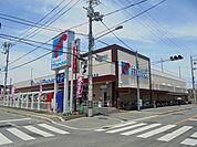 万代柏原大県店(スーパー)まで563m