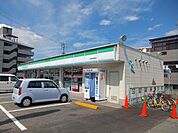 ファミリーマート法善寺駅東店(コンビニ)まで783m