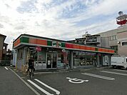 サンクス八尾光南町店(コンビニ)まで384m