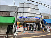ローソン柏原駅西店(コンビニ)まで212m