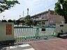 周辺：草加市立新里小学校 徒歩10分。 770m
