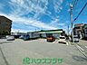 周辺：ファミリーマート南花畑四丁目店 徒歩6分。 460m