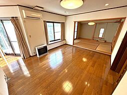 居間