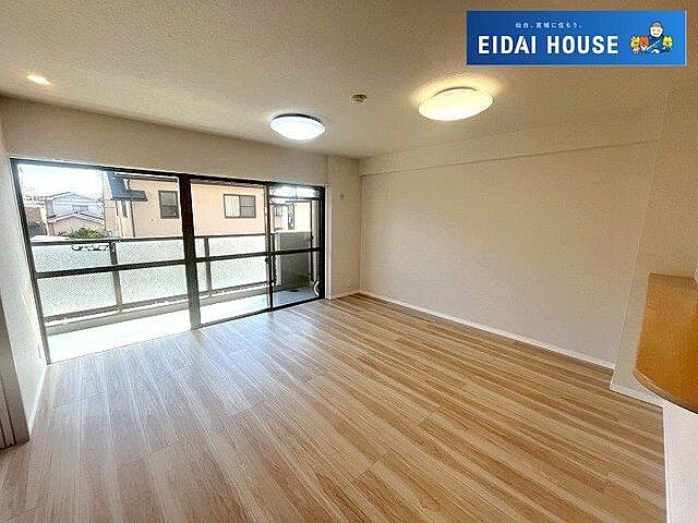 リビング/ダイニング グラン・コート若林 2階/-