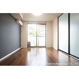 ラ・シャルール 102 1階2LDKのリビング/ダイニング