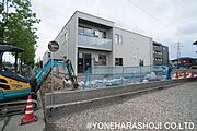 建築中