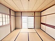 図面では分かりにくい広さ感。大きなベッドの配置等、現地でイメージしてみてください。