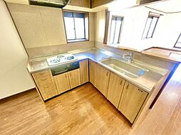 千葉市稲毛区長沼町 4LDKのリビング/ダイニング