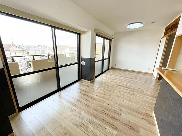 リビング/ダイニング ヒューマンスクエア桜ケ丘 3階/-