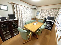 居間