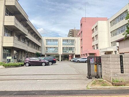 幸町第二中学校 徒歩10分 750m