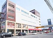 ファッションセンターしまむら都賀店 ー 650m