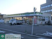 ファミリーマート千葉祐光一丁目店 徒歩9分。コンビニ 660m