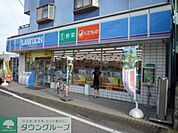ローソン松戸六実駅前店 徒歩2分。コンビニ 100m
