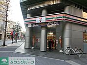 セブンイレブン登戸店 徒歩3分。コンビニ 170m