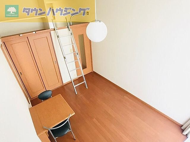 寝室