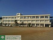 木更津市立岩根小学校 徒歩17分。小学校 1330m