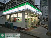 ファミリーマートおおくぼ津田沼店 徒歩2分。コンビニ 140m