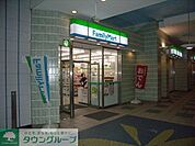 ファミリーマート 100m