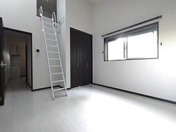 プレミア北野 201 2階1Kのリビング/ダイニング