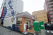 セブンイレブン町田原町田大通り店 徒歩4分。コンビニ 250m