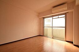 阪神なんば線 桜川駅 徒歩3分の賃貸マンション 6階1Kのリビング/ダイニング