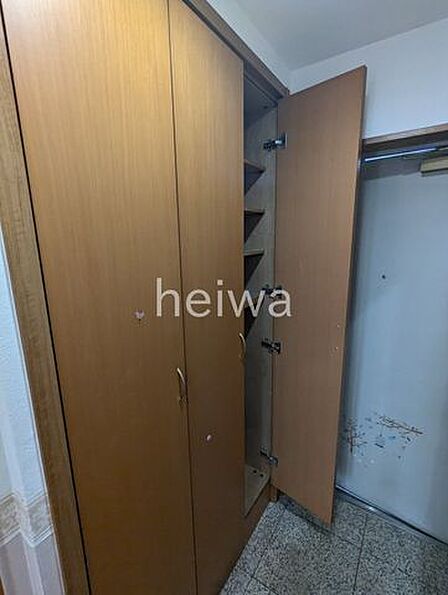 【玄関】たっぷり収納できるトールサイズのシューズボックス付きです