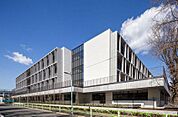 目黒区立東山小学校（338m）