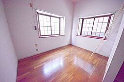 ヴィラ桜ヶ丘 102 1階ワンルームのリビング/ダイニング