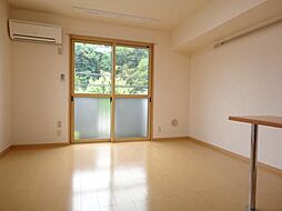 京王高尾線 狭間駅 徒歩16分の賃貸アパート 1階ワンルームのリビング/ダイニング