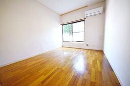 京王動物園線 多摩動物公園駅 徒歩8分の賃貸アパート 2階1Kのリビング/ダイニング