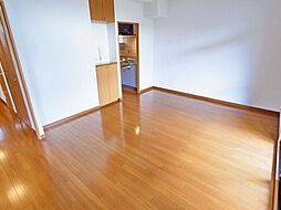 らくりーぶ21万願寺 102 1階2LDKのリビング/ダイニング