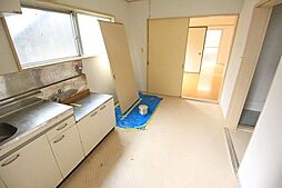 多摩都市モノレール 多摩動物公園駅 徒歩7分の賃貸アパート 2階2Kのリビング/ダイニング