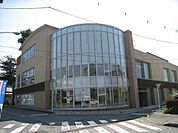 日野市役所平山図書館 500m